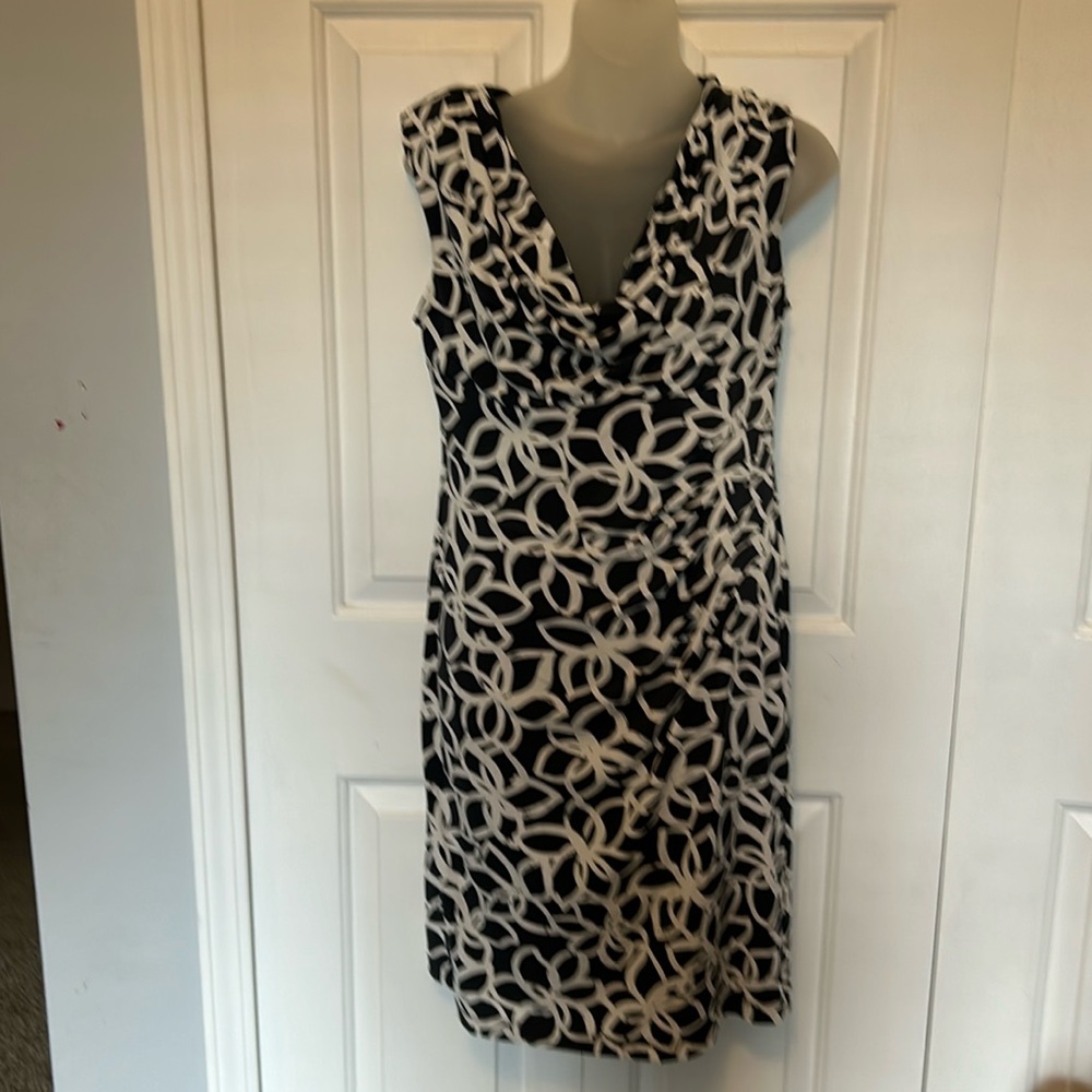 Anne Klein sz 6 Gray White Floral sleeveless dress GUC B1313